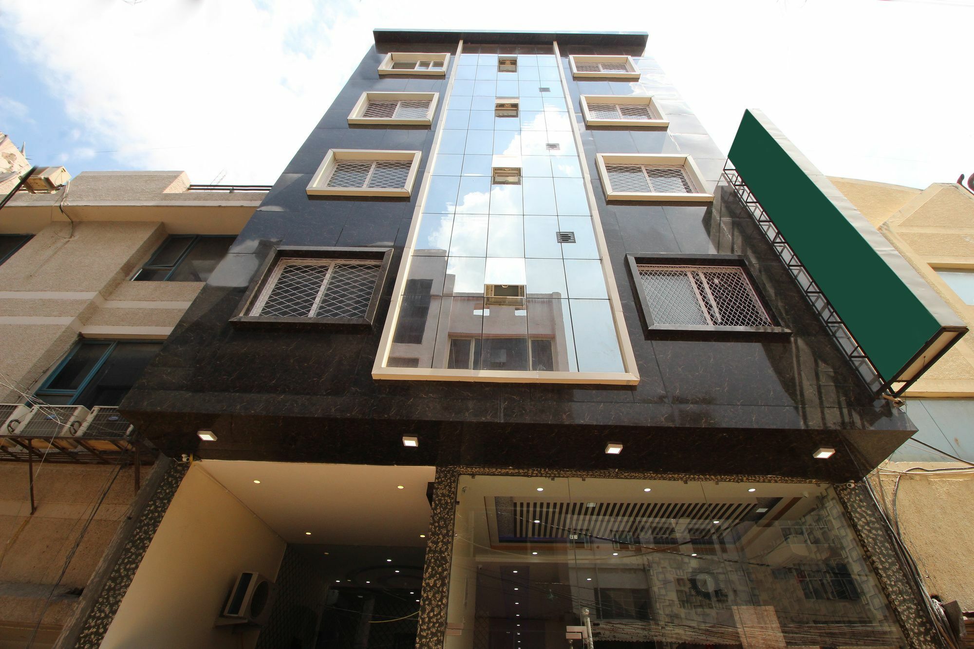 Airport Hotel Hsp Yeni Delhi Dış mekan fotoğraf